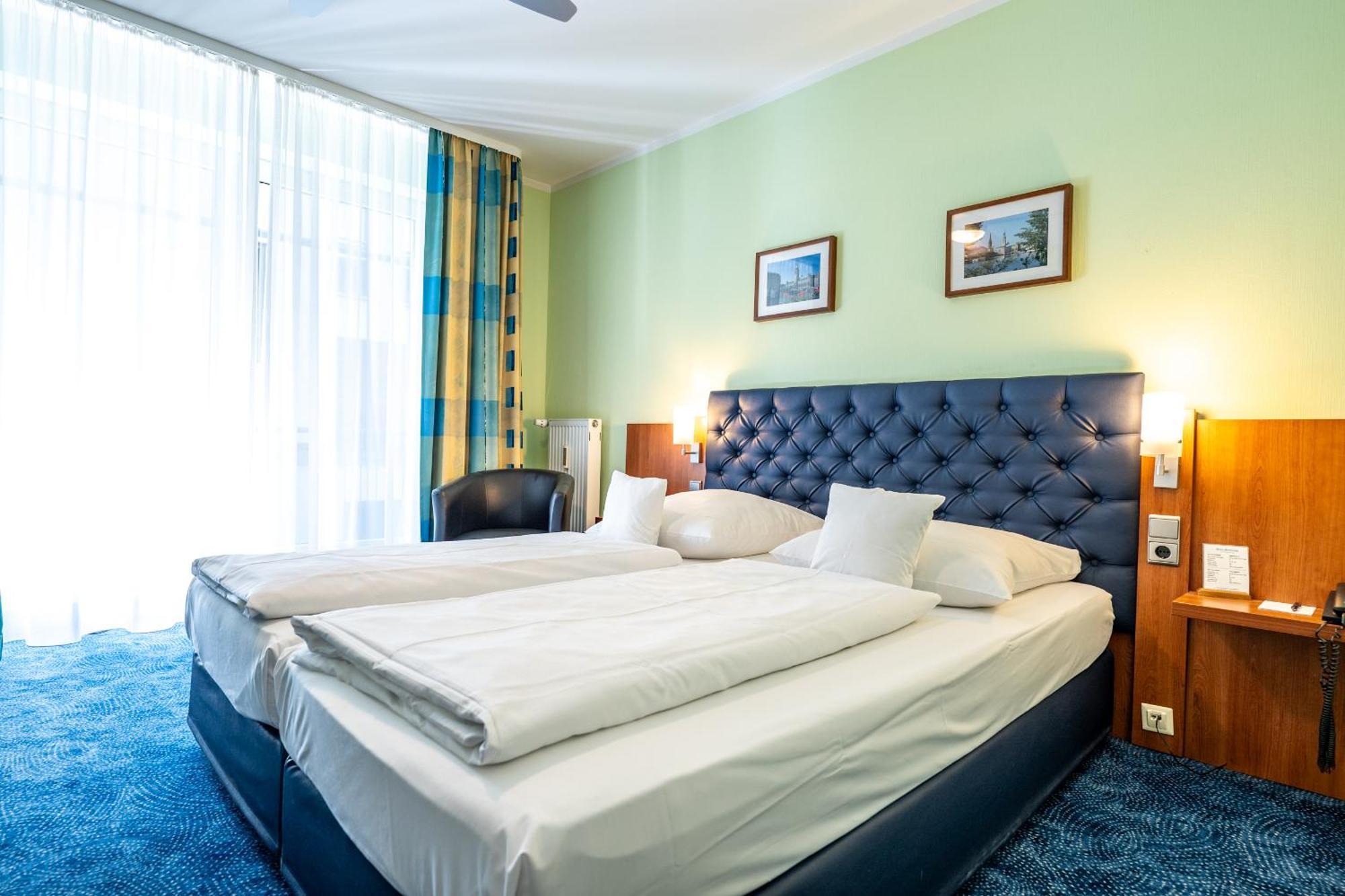 Hotel Hanseport Amburgo Esterno foto